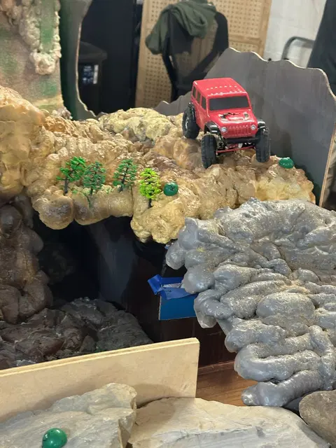 Micro RC crawler competition photo