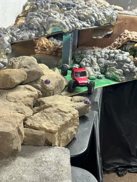 Micro RC crawler competition photo 3