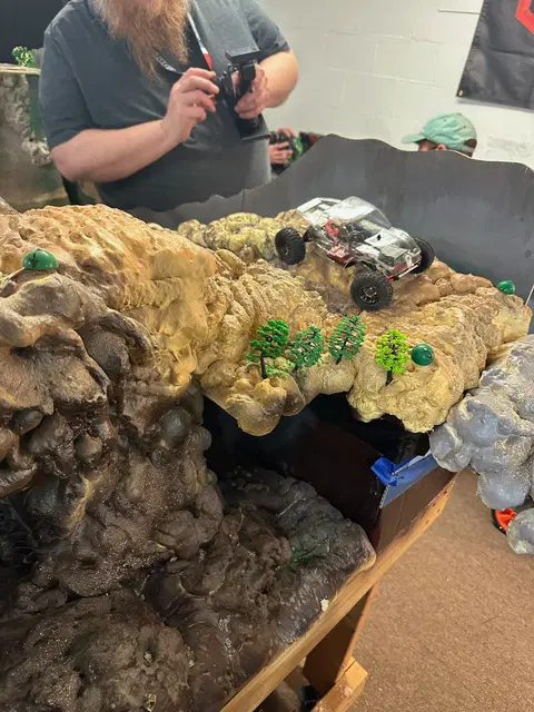 Micro RC crawler competition photo 5