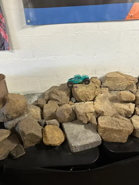 Micro RC crawler competition photo 23