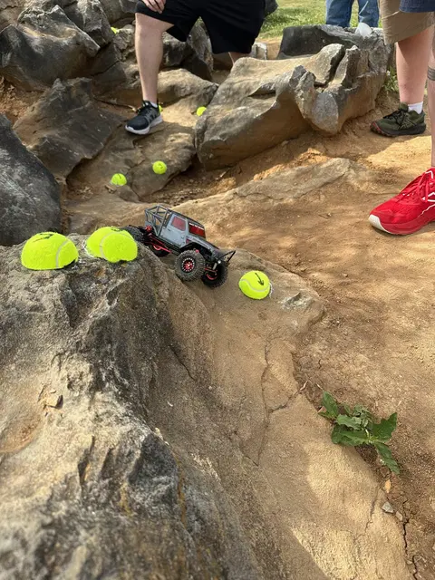 Micro RC crawler competition photo 35