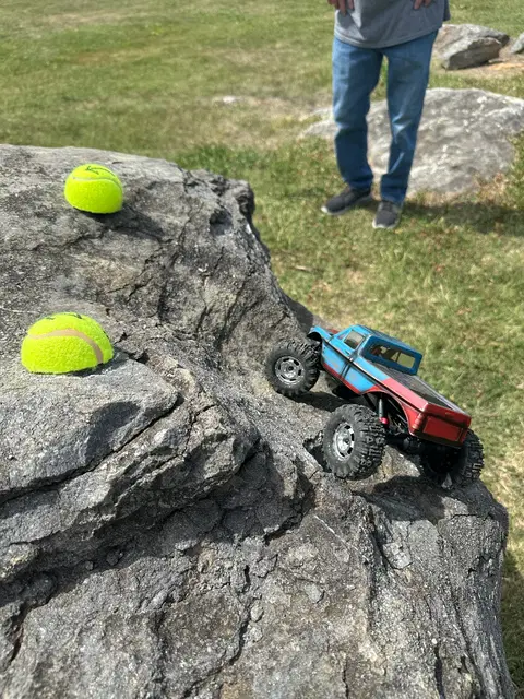 Micro RC crawler competition photo