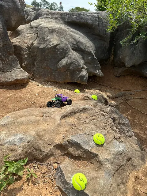 Micro RC crawler competition photo 56